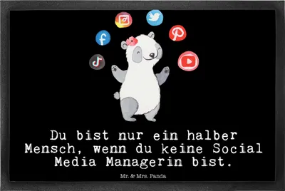 Produktbild von Mr. & Mrs. Panda Schmutzfangmatte Social Media Managerin Herz 40 x 60 cm - Schwarz - Geschenk, Fussmatte, Schmutzmatte, Bodenvorleger, fußmatte, Schmutzfangteppich