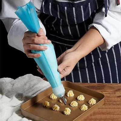 Produktbild von Famanu Spritzbeutel Set 13-teilig - 9 Spritztüllen für Patisserie