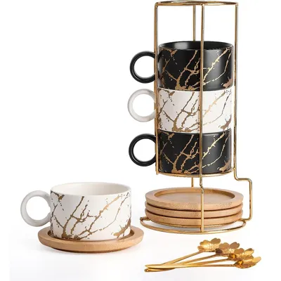 Produktbild von Kaffee und Teetassen Set aus Keramik, 4 Tassen mit Goldhenkel, Bambusuntersetzer und Metallhalter, Geschenkidee Espressotassen