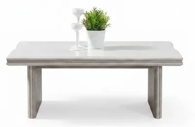 Image de Table basse beige, design moderne, élégante. Table d'appoint, table de salon, table, Image générée par une IA