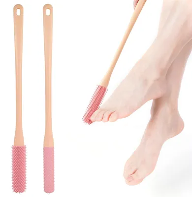 Image de Brosse de nettoyage pour les pieds en silicone - Lot de 2 - Long manche pratique - Rose