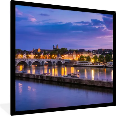 Produktbild von MuchoWow® Gerahmtes Poster Lila - Luft - Maastricht 40x40 cm - Poster mit Schwarzem Bilderrahmen Wandposter Rahmen Foto Bilder - Mit Rahmen - Wanddekoration Schlafzimmer