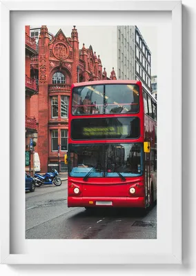 Produktbild von Bus in Birmingham UK– Wandbild mit Rahmen – Gerahmtes Bild  – Wanddekoration – 40x60 cm – Weiß
