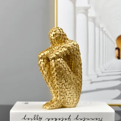 Produktbild von Abstrakte Mosaik-Skulptur - Dekorative Harzfigur - Heimdekoration für Wohnzimmer Schlafzimmer und Büro - Gold