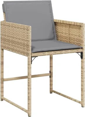 Immagine prodotto di 4 sedie da giardino beige in rattan sintetico, complete di cuscini, con schienale pieghevole, rivestimenti removibili e lavabili e struttura in acciaio con rivestimento a polvere, con una capacità di carico fino a 110 kg