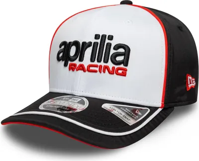 Immagine prodotto di Aprilia Racing Cappellino New Era 9SEVENTY Logo Bianco Nero Rosso Snapback Poliestere Merchandising ufficiale