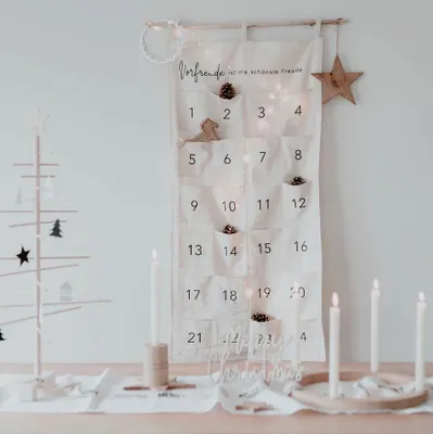 Produktbild von Eulenschnitt Adventskalender Vorfreude Creme selber füllen nachhaltig bestickt