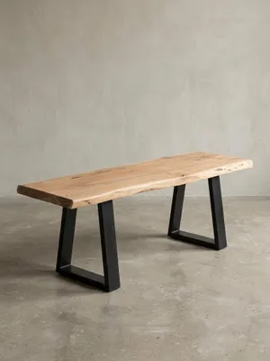 Esstisch aus Akazie Massivholz schwarz 160x40x45 cm Studioaufnahme zeigt Gesamtform und Materialcharakter_#sku_BARWL1.825#