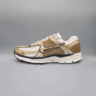 Produktbild von Nike Zoom Vomero 5 Metallic Gold (Womens) - 36.5 Größe: 36.5