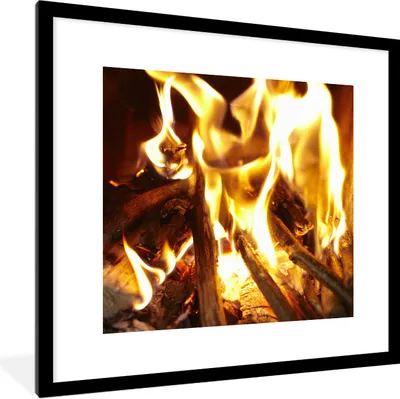 Produktbild von MuchoWow® Gerahmtes Poster Ein Kamin mit Feuer 40x40 cm - Poster mit Schwarzem Bilderrahmen Wandposter Rahmen Foto Bilder - Poster - Plakat im Rahmen