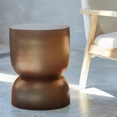 Produktbild von sweeek - Beistelltisch, Sofaende, Nachttisch aus Metall, Ø32 x H 42 cm - Terrakotta