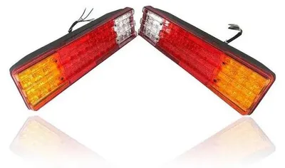 Produktbild von Set mit 2 LED-Rücklichtern 24 V - 420 mm x 110 mm x 75 mm - geeignet für Bus, Lkw, Sattelzug und Anhänger