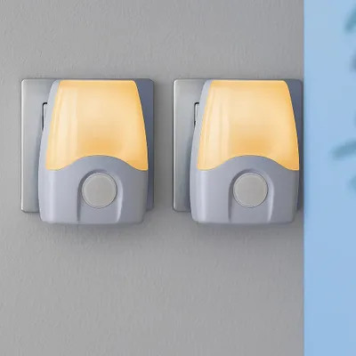 Produktbild von MeLiTec LED-Steckernachtlicht N16, im 2er-Set, einstellbare Lichtfarbe, Betrieb über Steckdose, weiß
