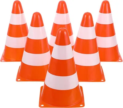 Immagine prodotto di 6 coni di plastica per l'addestramento, coni robusti per la segnalazione di parcheggi e per la sicurezza stradale, marcatori portatili per cantieri e campi da calcio