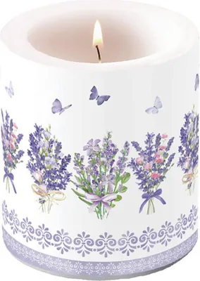 Imagen del producto de Ambiente. Vela Stumpen de color lavanda. Diámetro: 10 cm. Color: blanco