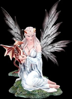 Produktbild von Elfen Figur Tagaria mit rotem Drachen
