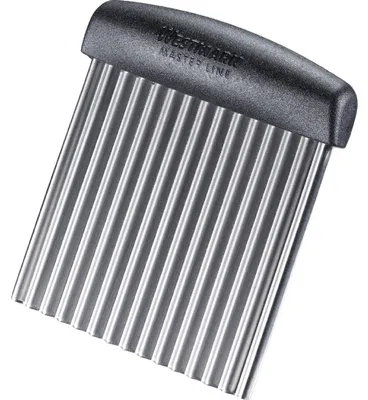 Produktbild von Westmark Wellenschneider Master Line Hochwertiger Buntschneider zum einfachen Schneiden und Ausstechen von Obst, Gemüse oder Brot Rostfreier Edelstahl