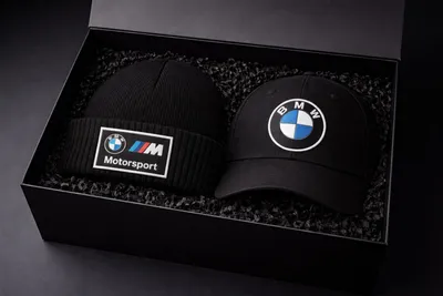Produktbild von Exklusive BMW M Geschenkbox Beanie + Mütze Cap Geschenkset Geschenkidee