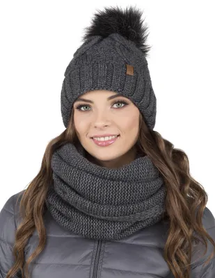 Productafbeelding van VIVISENCE Damesmuts met pompon en sjaal met lus, ideaal voor koude winterdagen, model 7014