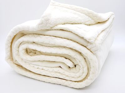 Kuscheldecke Doppelseitig Flauschige Weich Warm Dick Wohndecke Fleece Flanell 150 x 200cm 1,5kg Weiß Weihnachtsgeschenk