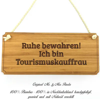 Produktbild von Mr. & Mrs. Panda Schild Tourismuskauffrau - Geschenk, Türschild, Studium, Shabby, Landhaus, Ausbildung, Geschenkidee, Infotafel, Firmenschild, Wegweiser, Berufsschule