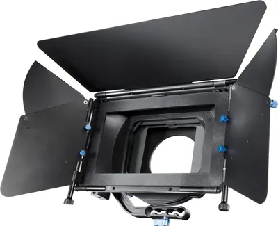 Produktbild von Walimex pro Matte Box Sonnenblende Director II - 205 x 298 x 194 mm - mit 2 Einschüben, 3 Klappen, 4 Neoprenringen - für Objektive mit Ø 49-100 mm, DSLR Video Rig - Kamera Studio