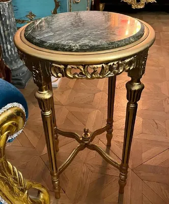 Produktbild von Casa Padrino Barock Beistelltisch Gold / Grün - Handgefertigter Antik Stil Massivholz Tisch mit Marmorplatte - Wohnzimmer Möbel im Barockstil - Antik Stil Möbel - Barock Möbel - Barock Einrichtung