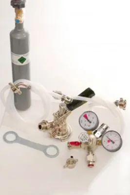 Obrázok produktu pre Balíček príslušenstva 1 s košíkom montáž, 10mm pivný hadice a 0,5 kg fľašu CO2