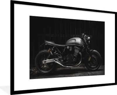 Produktbild von MuchoWow® Gerahmtes Poster Seitenansicht eines schwarzen Motors 90x60 cm - Poster mit Schwarzem Bilderrahmen Wandposter Rahmen Foto Bilder - Wanddekoration - Fotos