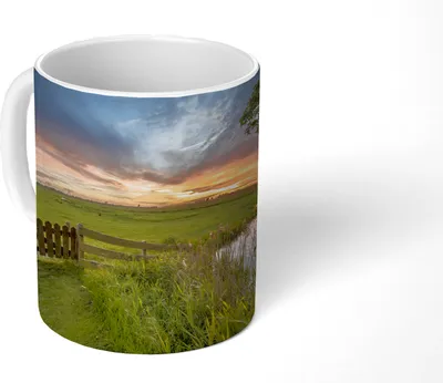 Produktbild von MuchoWow® Tasse Kaffeetasse Kaffeebecher 350 ml Friesland - Zaun - Landschaft Teetasse - Fototasse - Becher - Keramikbecher - Teebecher - Kaffeetasse - Bürotasse