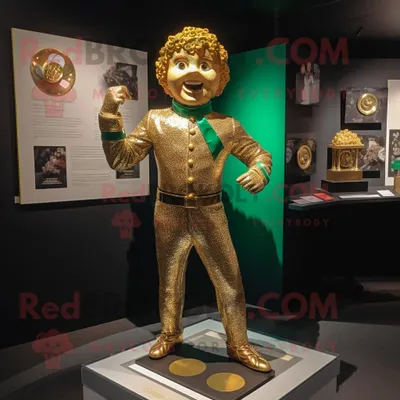 Productafbeelding van Gouden Ierse danser mascotte REDBROKOLY kostuum karakter gekleed met een jumpsuit en manchetknopen