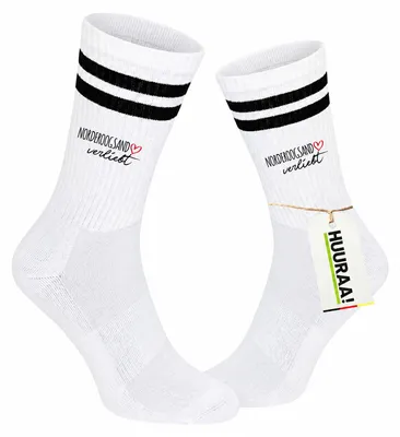 Produktbild von Huuraa Uni Socken Norderoogsand verliebt 37/41 Black Baumwolle Tennissocken Geschenkidee, KI-generiertes Bild