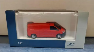 Produktbild von Rietze VW T7 Transporter Kasten LR FD intensive red 11718
