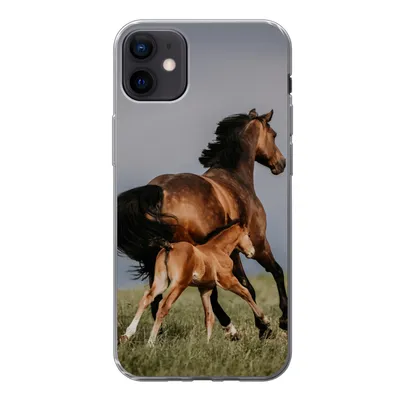 Produktbild von MuchoWow® Handyhülle Schutzhülle Hülle für iPhone 12 mini Tiere - Pferde - Fohlen Silikon Softcase Handy Hülle - Bild