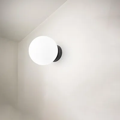 Immagine prodotto di Applique Contemporanea Maga Metallo Nero Vetro 1 Luce E14