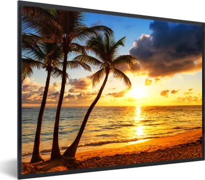 Produktbild von MuchoWow® Gerahmtes Poster Strand - Horizont - Sonnenuntergang - Palme - Meer 40x30 cm - Poster mit Schwarzem Bilderrahmen Wandposter Rahmen Foto Bilder - Kunstposter - Wanddekorationen