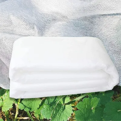Image de Protection hivernale pour plantes, 30 g/m², 2 rouleaux de 10 m de toile de jardinage, toile de protection hivernale, toile de couverture, protection contre le gel, très perméable à l'eau, respirante