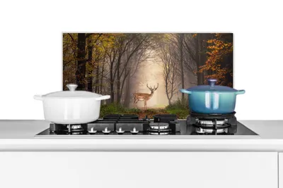 Produktbild von KitchenYeah®  Spritzschutz Küche - Küchenrückwand - Wandschutz für Herd und Spüle - Hirsch - Baum - Wald 60x30 - Alu-Dibond (Alternative zum Spritzschutz aus Glas) - Hitzebeständig - Herdspritzschutz