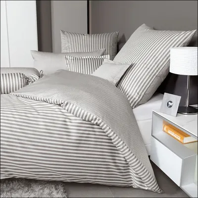 Produktbild von Janine Design Mako-Satin-Bettwäsche-Garnitur modernclassic Farbevulkan Größe 135X200,80x80