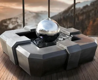 Produktbild von Casa Padrino Luxus Springbrunnen Grau / Silber 130 cm - Gartenbrunnen mit dekorativer Kugel