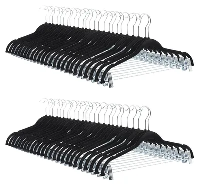 Produktbild von A. Basics Velvet Skirt Hangers with Clips, 50er-Pack, Schwarz