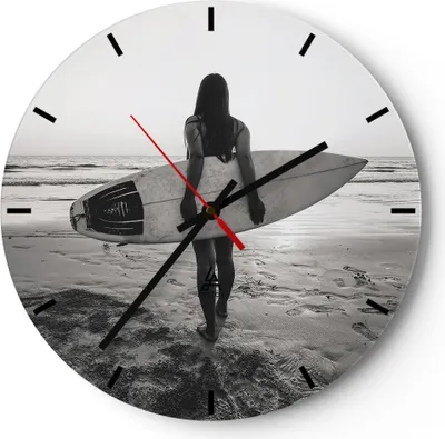 Produktbild von Wanduhr - Rund - Glasuhr - Frau Strand Surfen - 40x40cm - Schleichendes Uhrwerk - Lautlos - zum Aufhängen bereit - Dekoration Modern - Wanddekoration aus Glas - C3AR40x40-5036