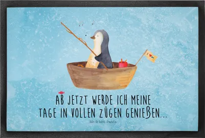 Produktbild von Mr. & Mrs. Panda fußmatte Pinguin Angelboot 60 x 90 cm - Eisblau - Geschenk, Schmutzmatte, Gummimatte, Genießen, Fußabtreter, Boot, Optimistisch, Motivation