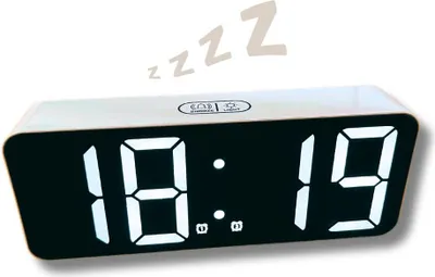Produktbild von CLOXON LED Wecker mit USB-Ladeanschluss weiss mit schwarzer LED Anzeige