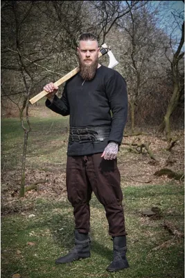 Produktbild von Wikingertunika Schwarz "Ivar" XXXL