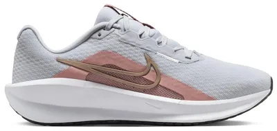 Produktbild von Nike Downshifter 13 White Red Stardust Black Metallic Red Bronze (Women's) - EU 37.5