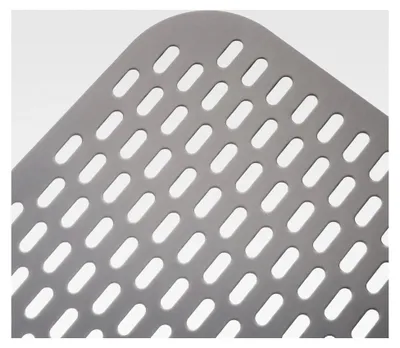 Produktbild von Perforierter Pizzaschieber 30 x 39 cm aus Aluminium, Schwarz mit langem Griff