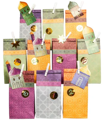 Zdjęcie produktu dla Kalendarz ramadanowy DIY z papierowych lampionów – dla dzieci i dorosłych – drukowane papierowe torebki z tektury w kolorach fioletu i złota – do postawienia i dekoracji – "Eid Mubarak" – wielokrotnego użytku – zestaw 4 sztuk