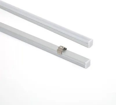 Produktbild von Aluminiumprofil Aufbau 8x8 mit für LED Streifen bis 6 mm Aluminium 2 m Weiß transluzent
