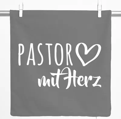 Produktbild von Huuraa Kissenbezug Pastor mit Herz 40x40cm Steel Grey Baumwolle Dekokissenbezug Geschenkidee
